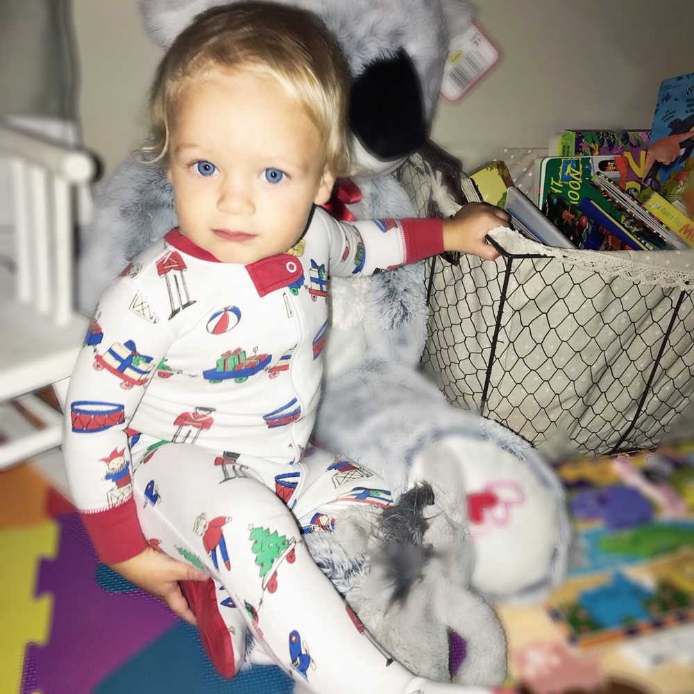 The Beaufort Bonnet Company Christmas night nights